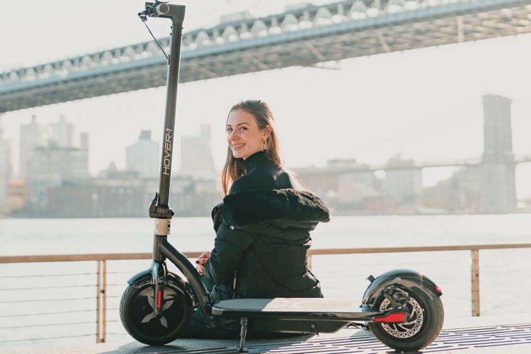 hover 1 alpha electric scooter black on kickstand Final verdict