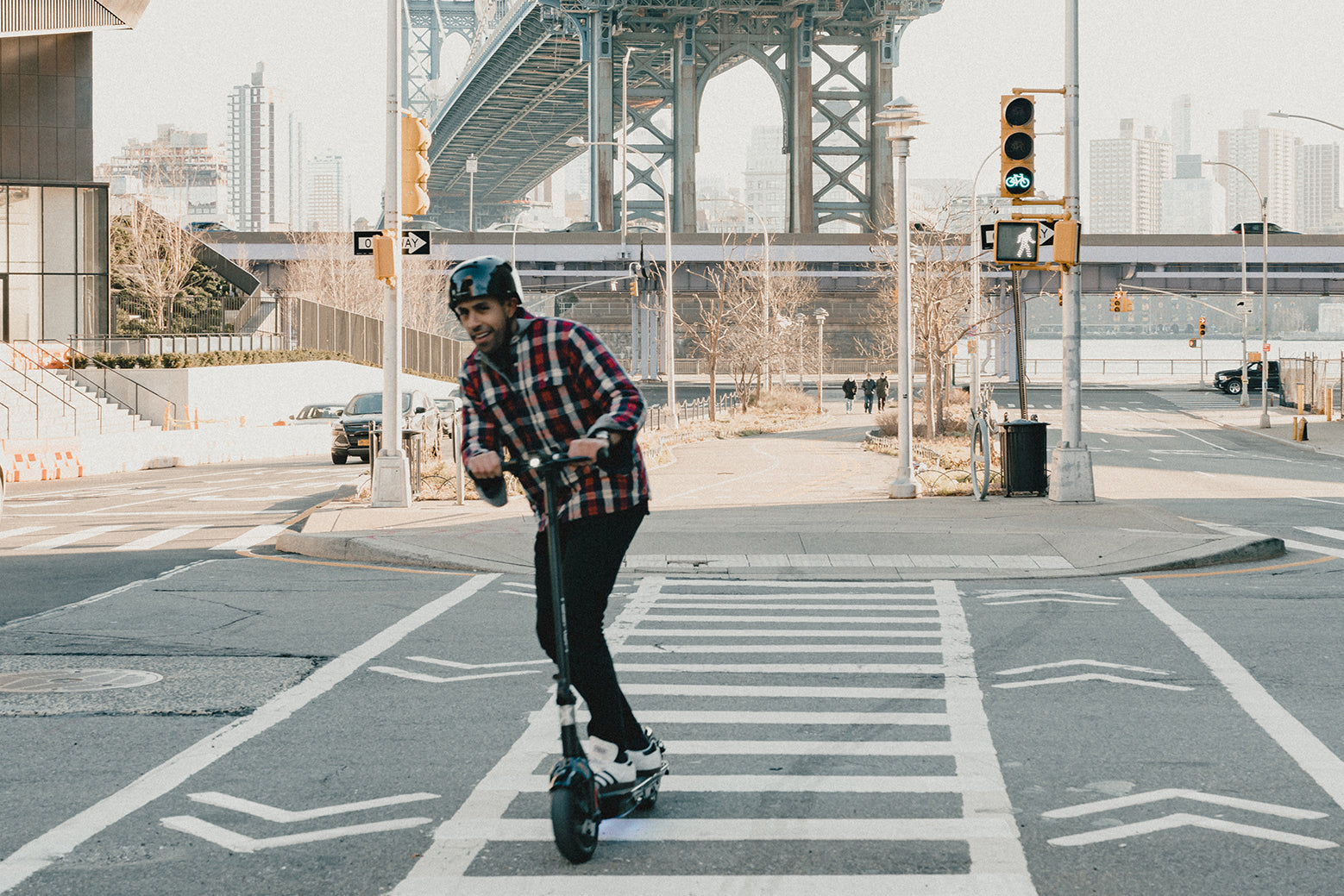 hover 1 alpha electric scooter black male ride